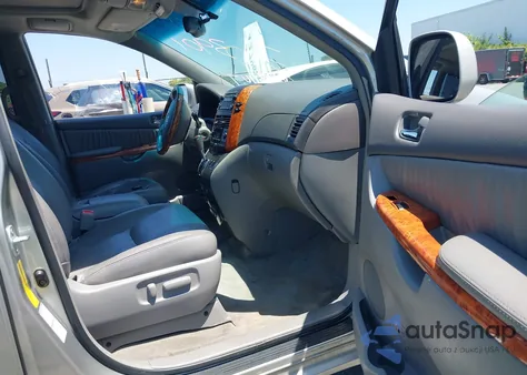 2006 Toyota Sienna Xle Limited z USA, uszkodzony, nr VIN 5TDBA22C76S073901